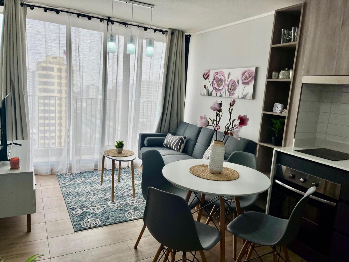 Dpto Bellavista La Florida con estacionamiento - Ferienwohnung