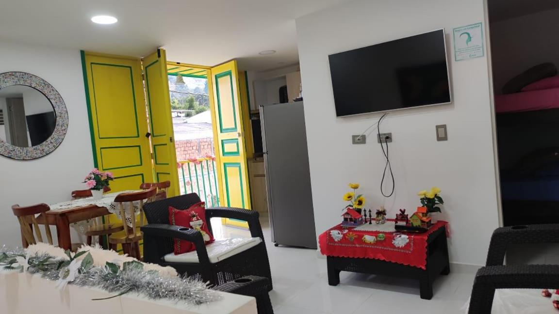 Vivienda Turistica Angel 2 - B&B