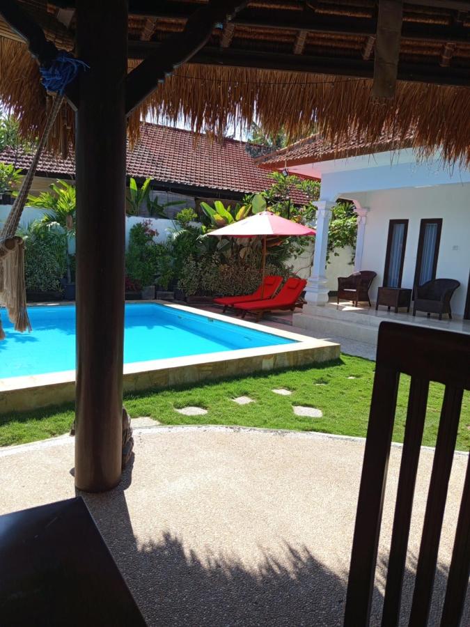 The Beach is My Happy Place Vill4 Tam4n Sari - B&B