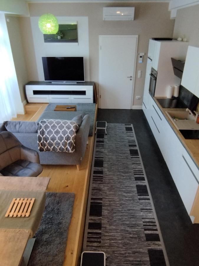 Studio Apartment with Queen Bed