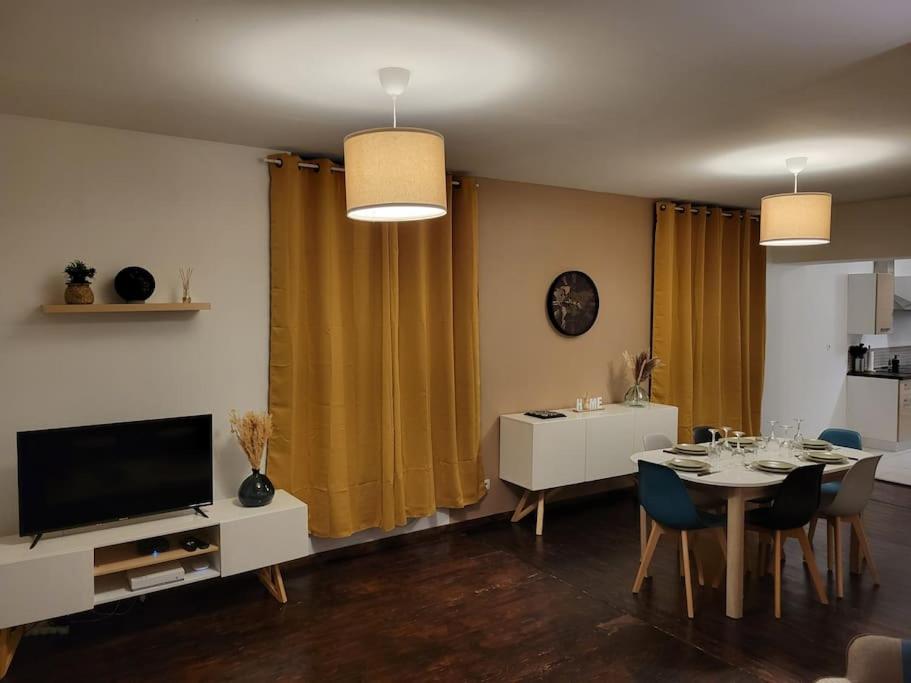 Charmant appartement en cœur de ville - Ferienwohnung