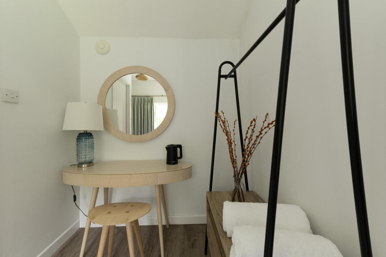 Deluxe Double Room with Shower