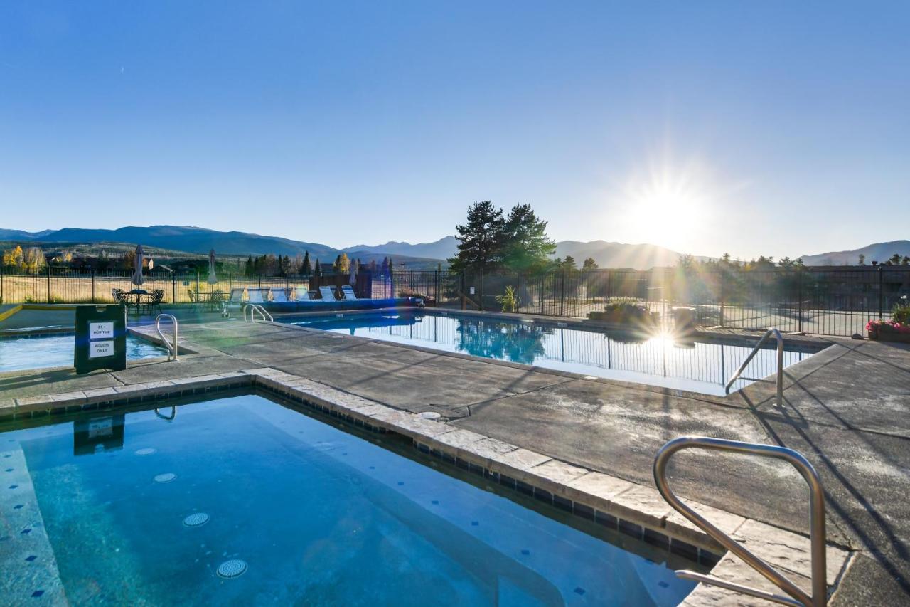 Fraser Townhome w/ Deck, 7 Mi to Winter Park! - B&B Fraser