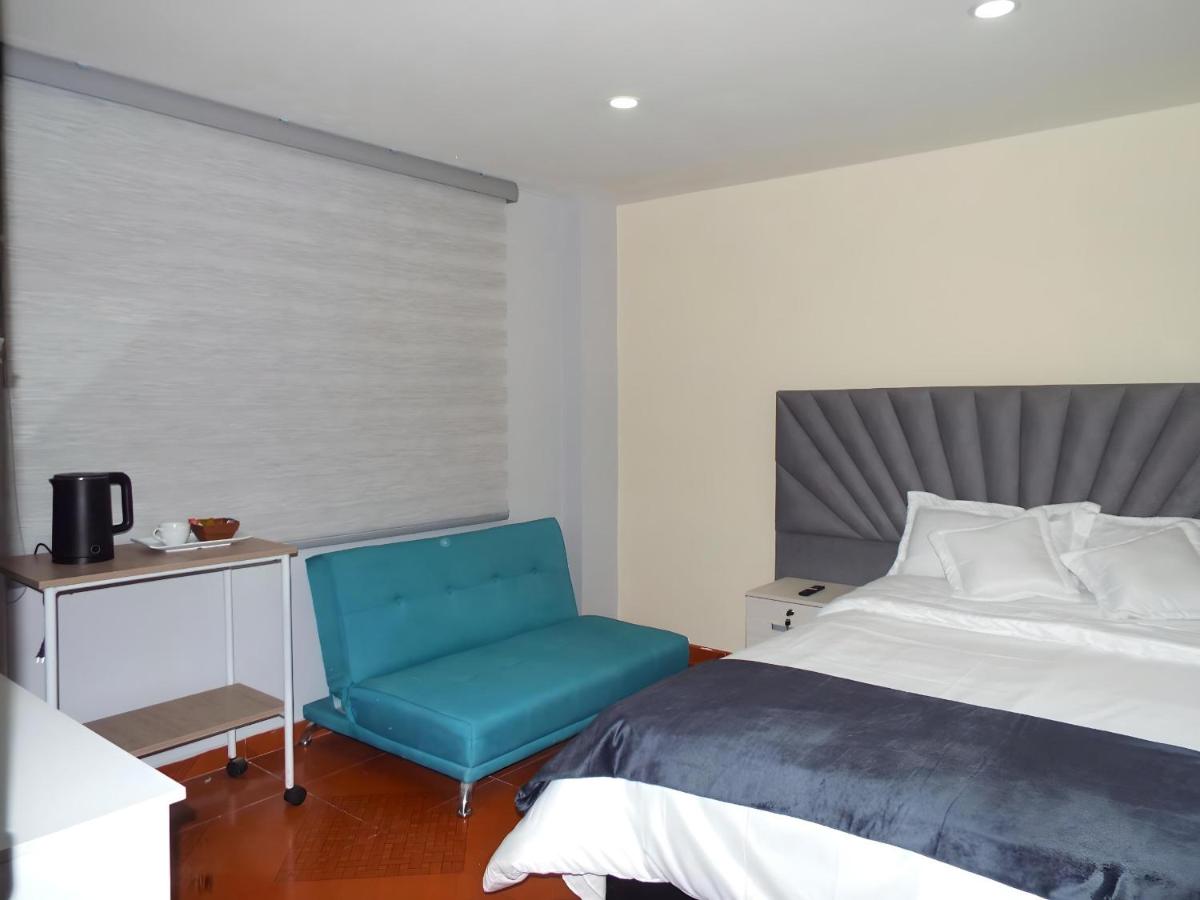 Deluxe Room (2 Adults + 1 Child)