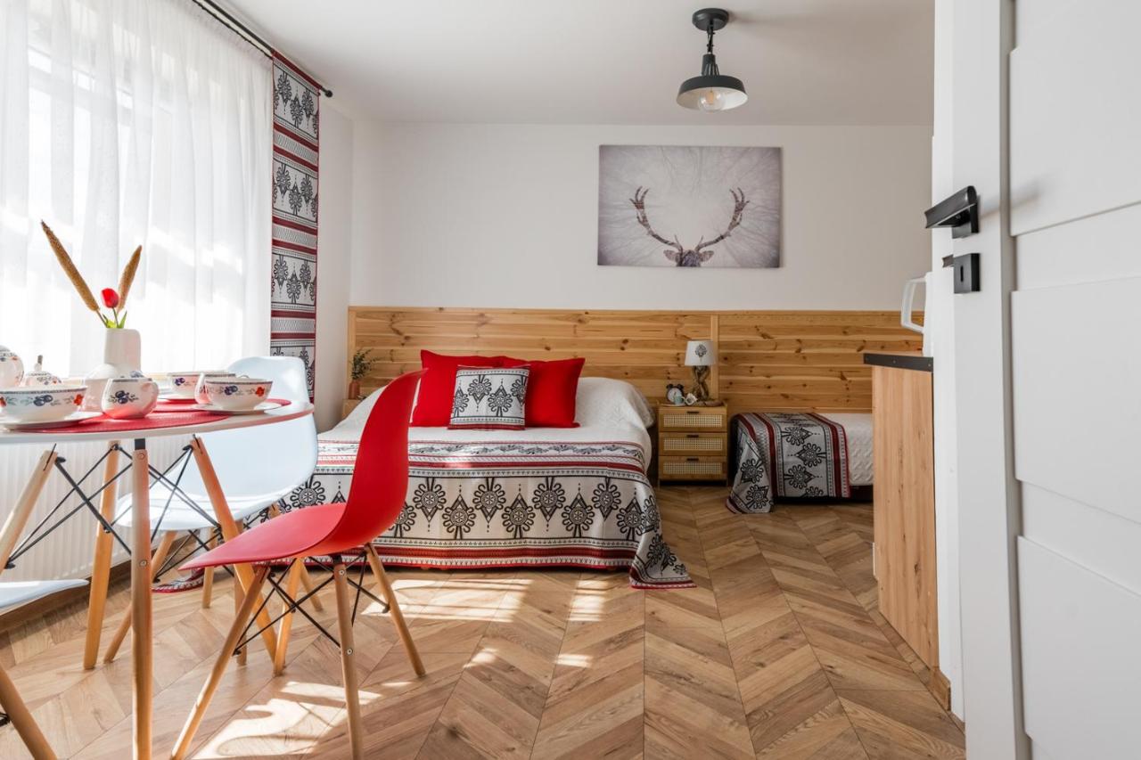 Studio with Mountain View