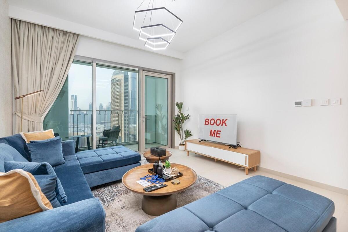 Beautiful 2-BR Flat in Downtown Luxury City Living at Its Best - B&B