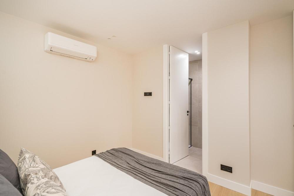 Centro XXI calle Príncipe 3BR 3BH - Bed and Breakfast Madrid