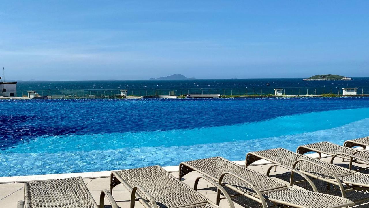 Piscinas de borda infinita e piscina interna aquecida com vistas deslumbrantes para o mar dos Ingleses, a 50 metros de altura - Chambres d'hôtes Florianópolis