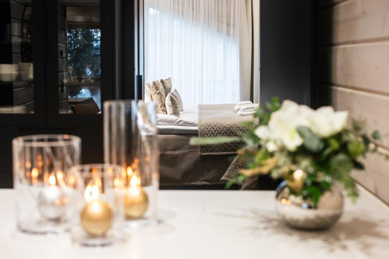 Santa's Luxury Apartment 2, Santa Claus Village - Bed and Breakfast