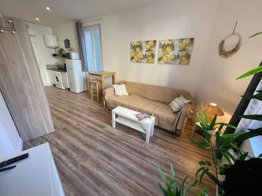 Joli Studio RDC à 100m des plages - B&B