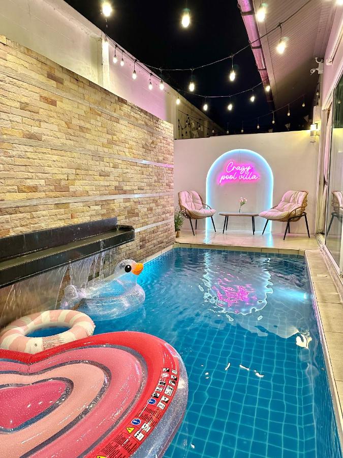 Cazy pool villa pattaya - B&B