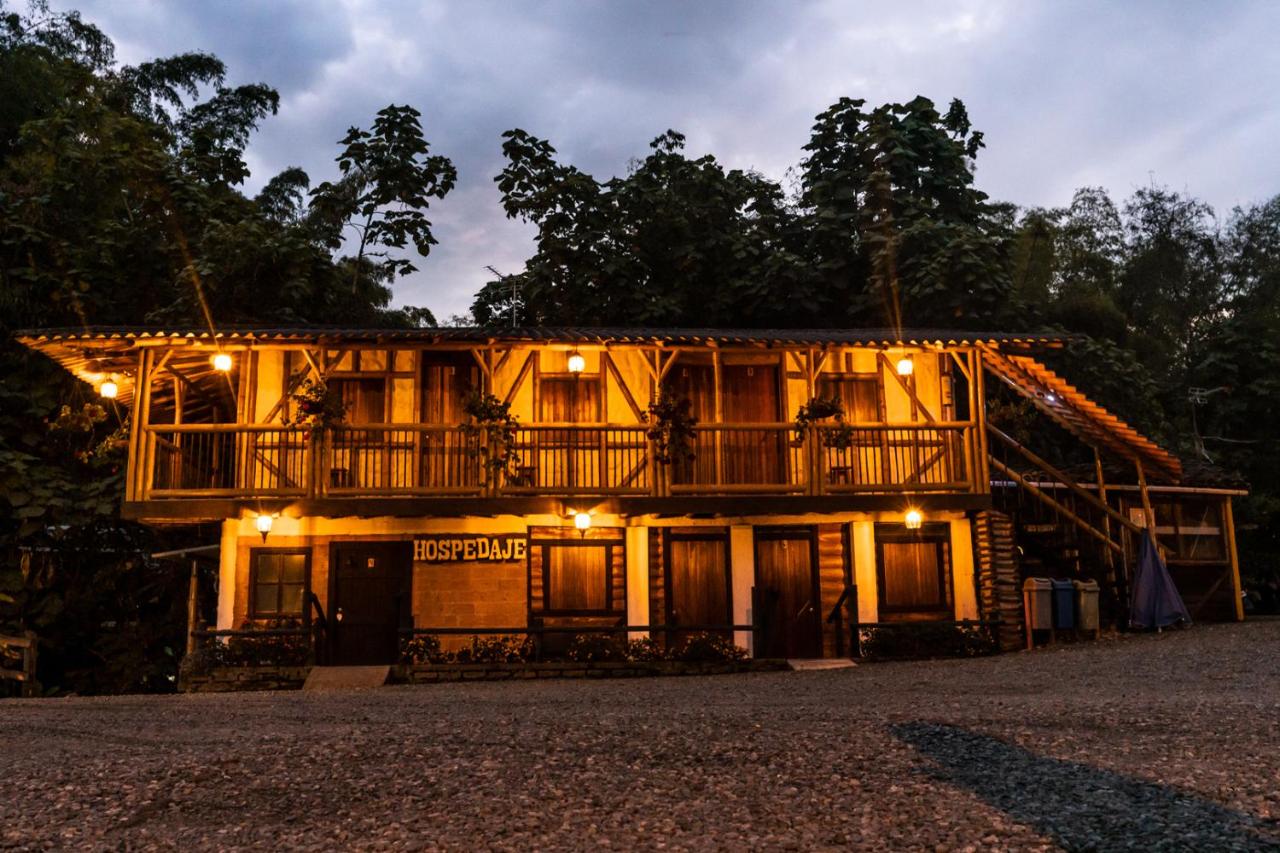 Hotel Campestre Lagos de Venecia - Chalet, glamping, camping y overlanding - B&B Santa Rosa de Cabal