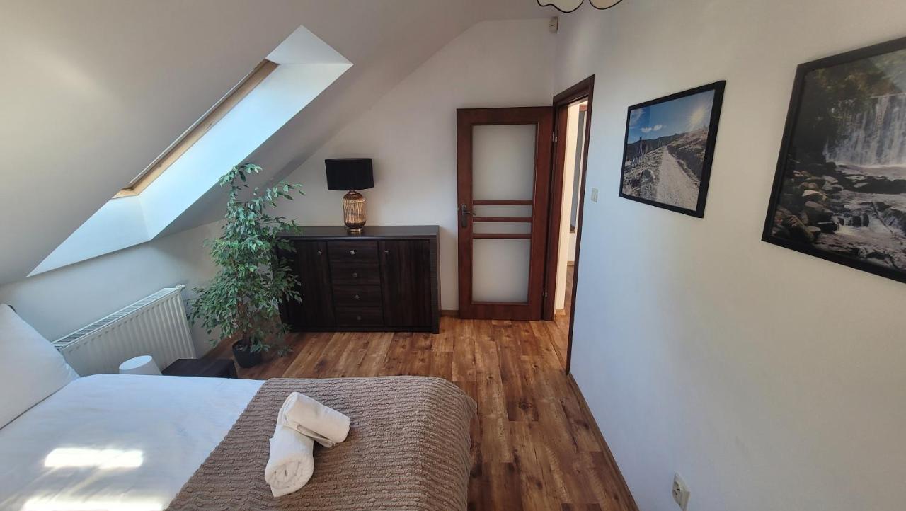 Appartamento con 2 Camere da Letto e Terrazza