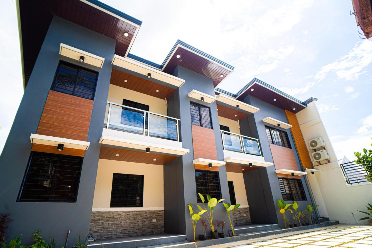 LacambraHills Apartment2 Olongapo - B&B