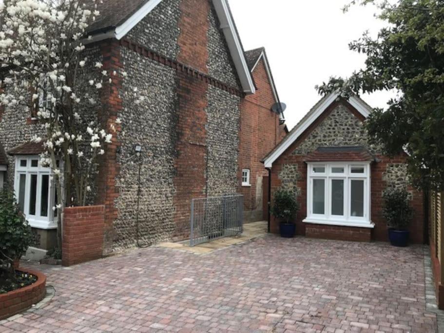 The Coach House, GUILDFORD - B&B Guildford