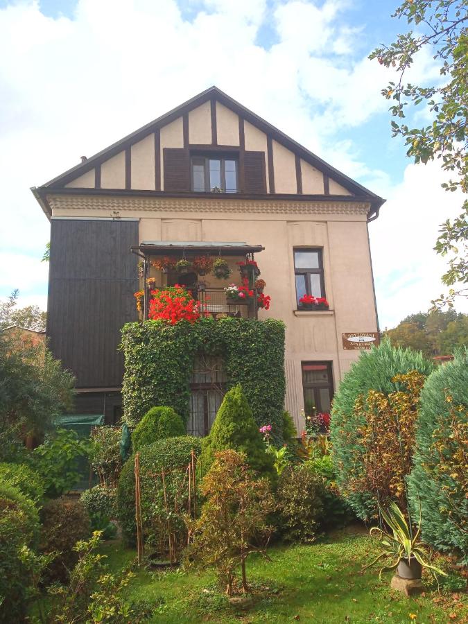 Pohodový apartmán se zahradou - B&B