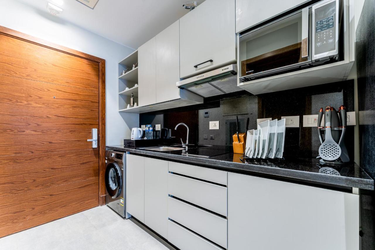 Studio Apartment with Balcony
