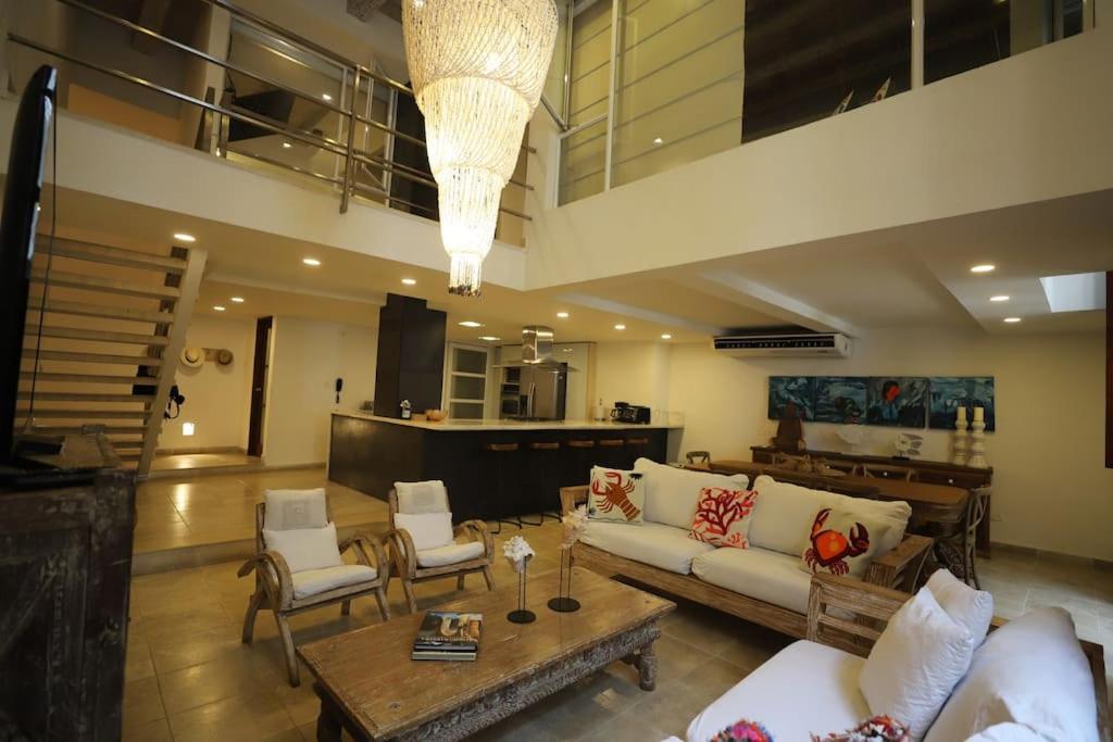 Luxury Colonial Home at Virrey Eslava - B&B