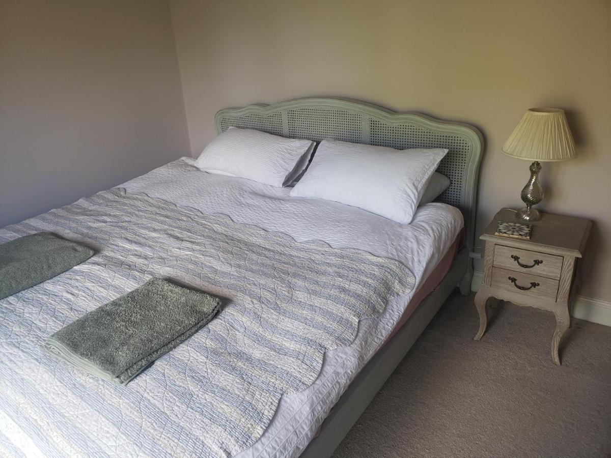 Ensuite spacious and private room - B&B Helmdon