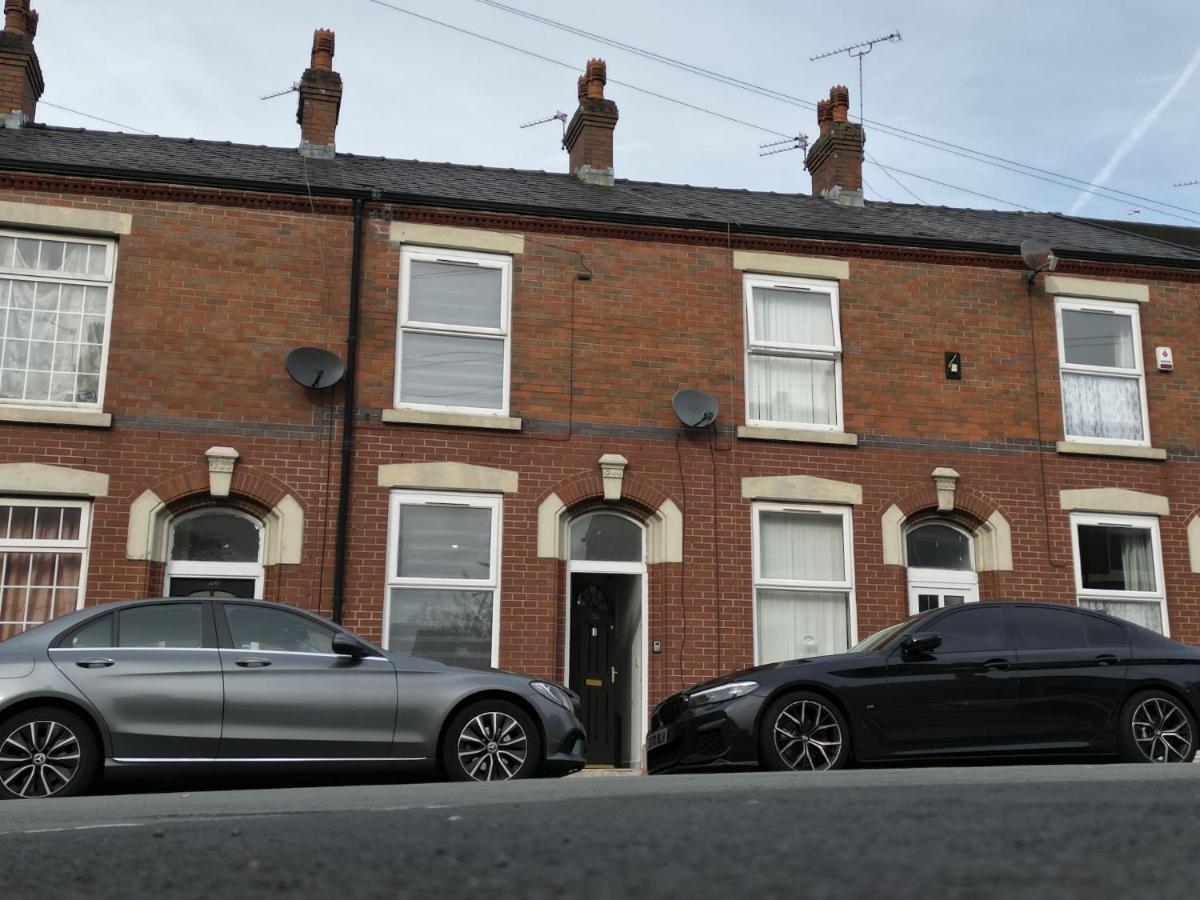 Ashton House by SA Stays - Ferienwohnung Ashton-under-Lyne