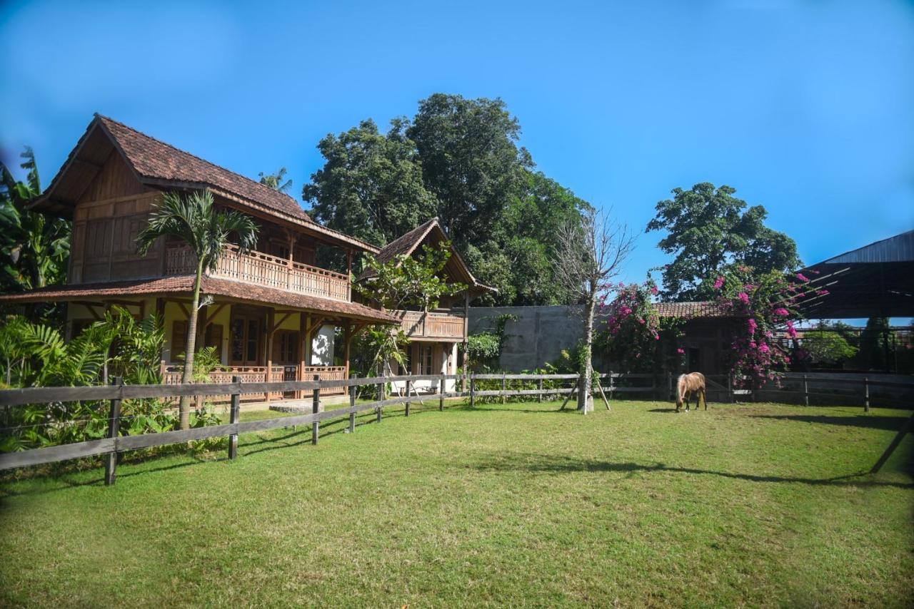 Villa con Vista Giardino