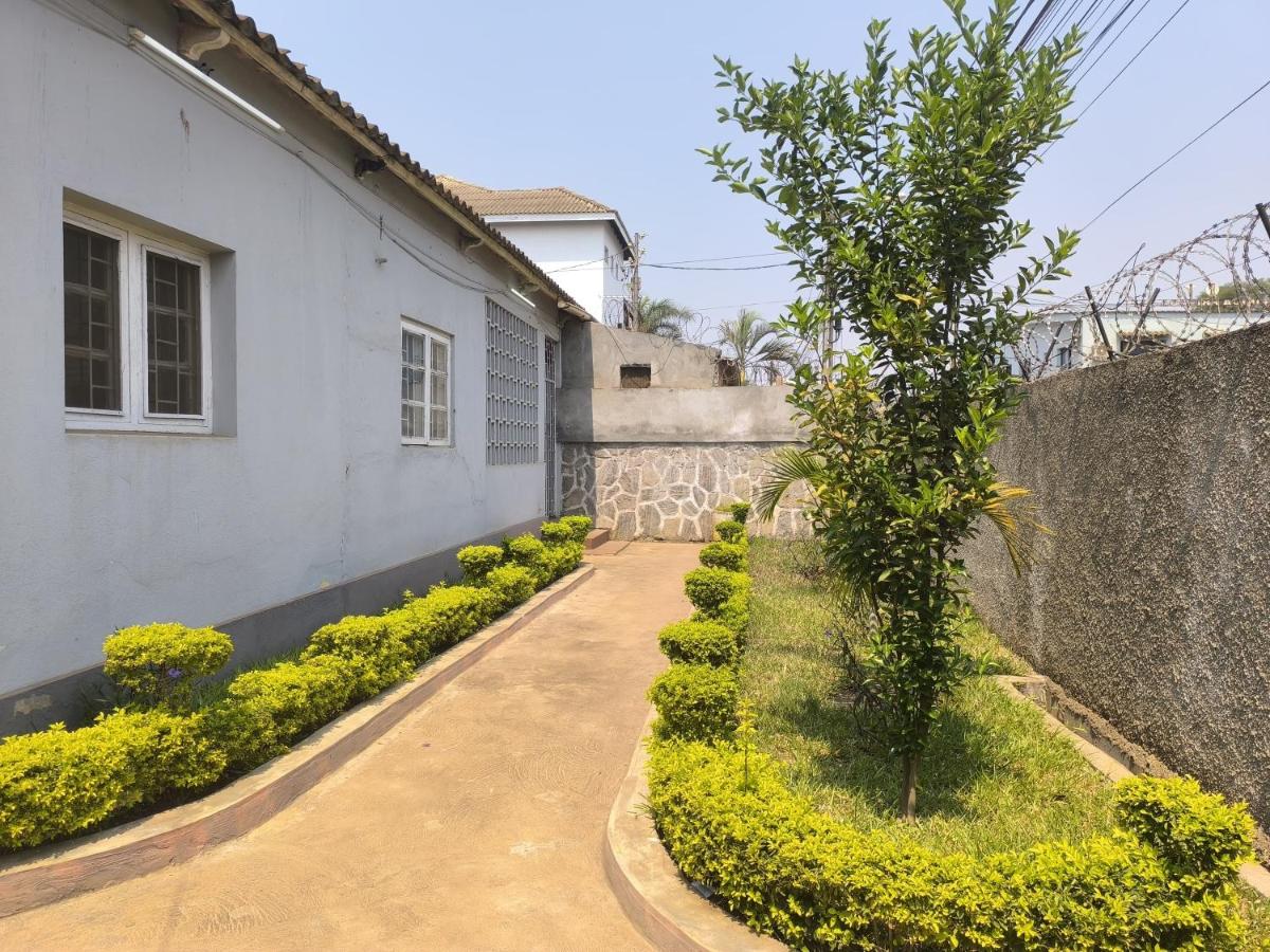 Casa de férias de Jamal em Chimoio - Bed and Breakfast