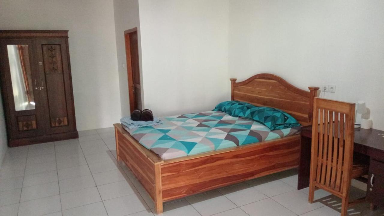 Coconut Homestay - B&B Maluk