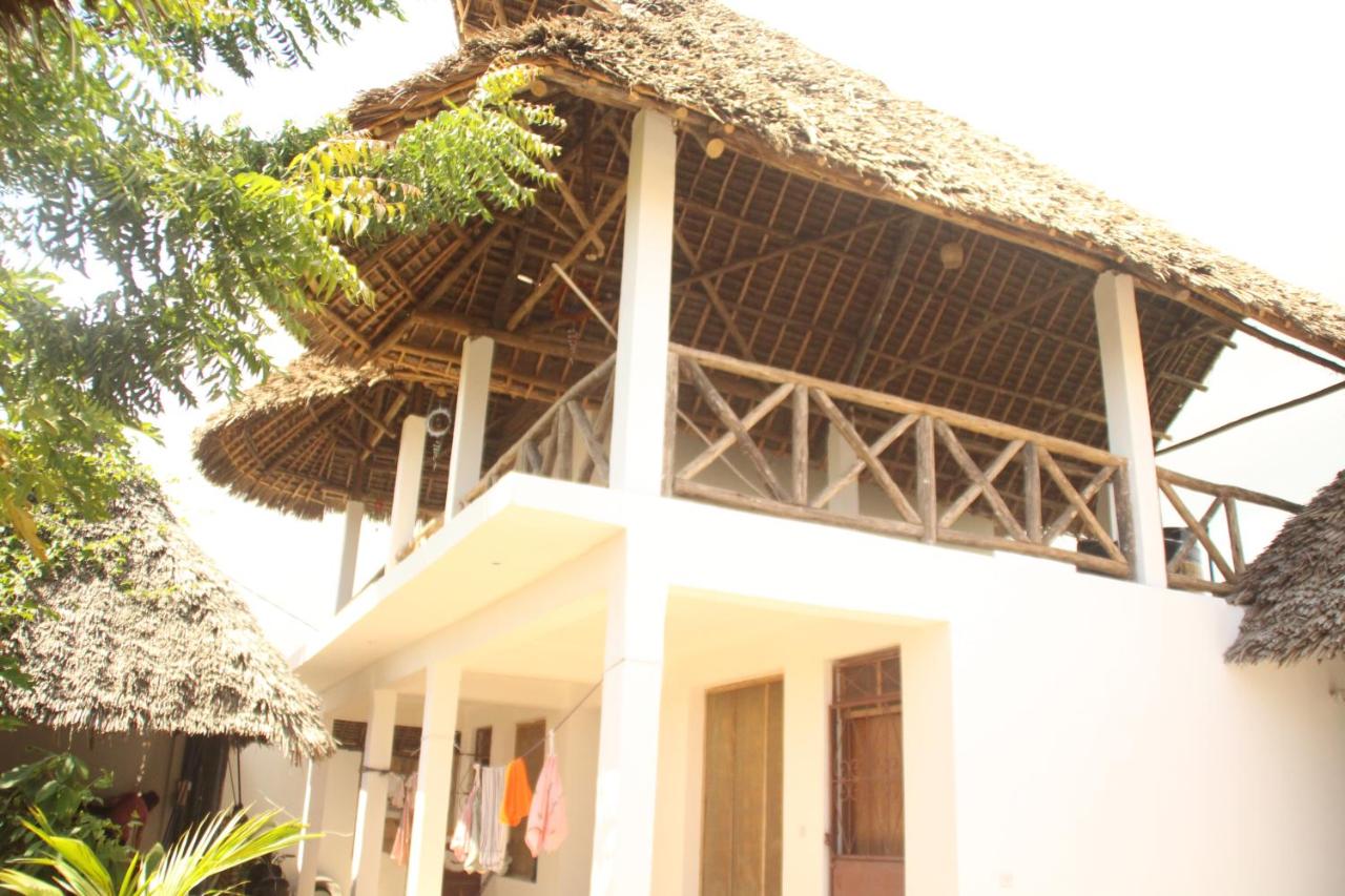 Raphy Home - Bed and Breakfast Nungwi