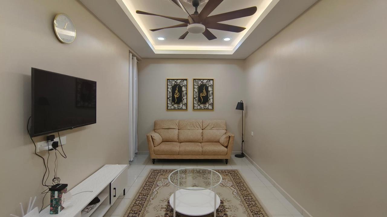 Zulfa Homestay Teluk Intan - Ferienwohnung Teluk Intan