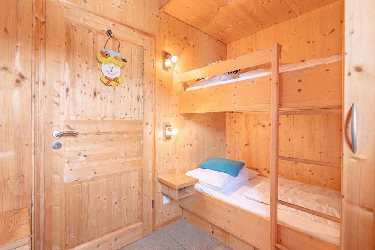 Chalet 125 with 3 bedrooms and sauna