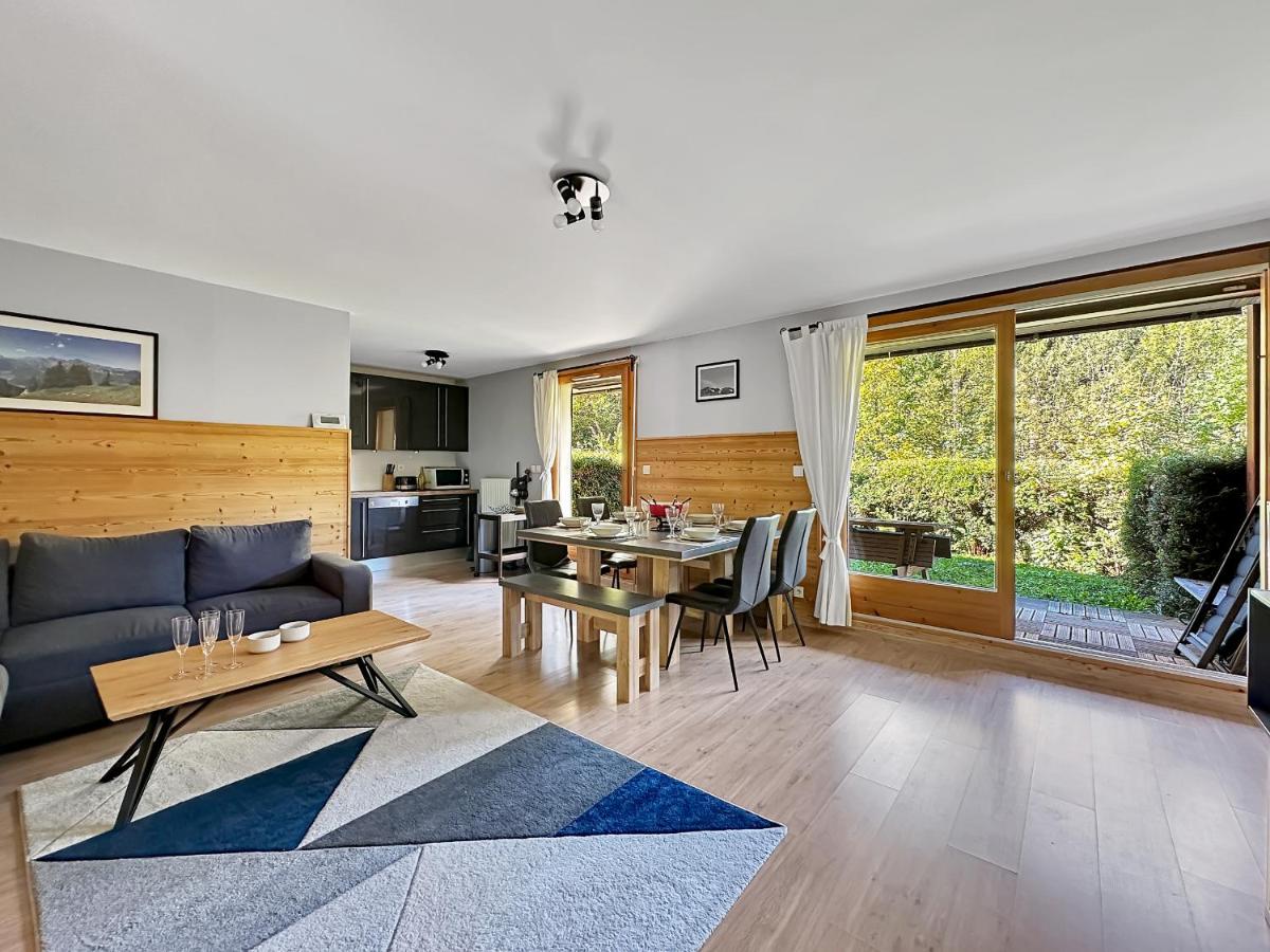 HOC01 - Appartement 6 personnes proche skibus - B&B Les Carroz-d'Arâches