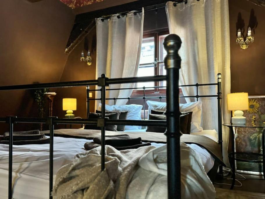 2-Floor Traditional Prague Apartment - Ferienwohnung Prag