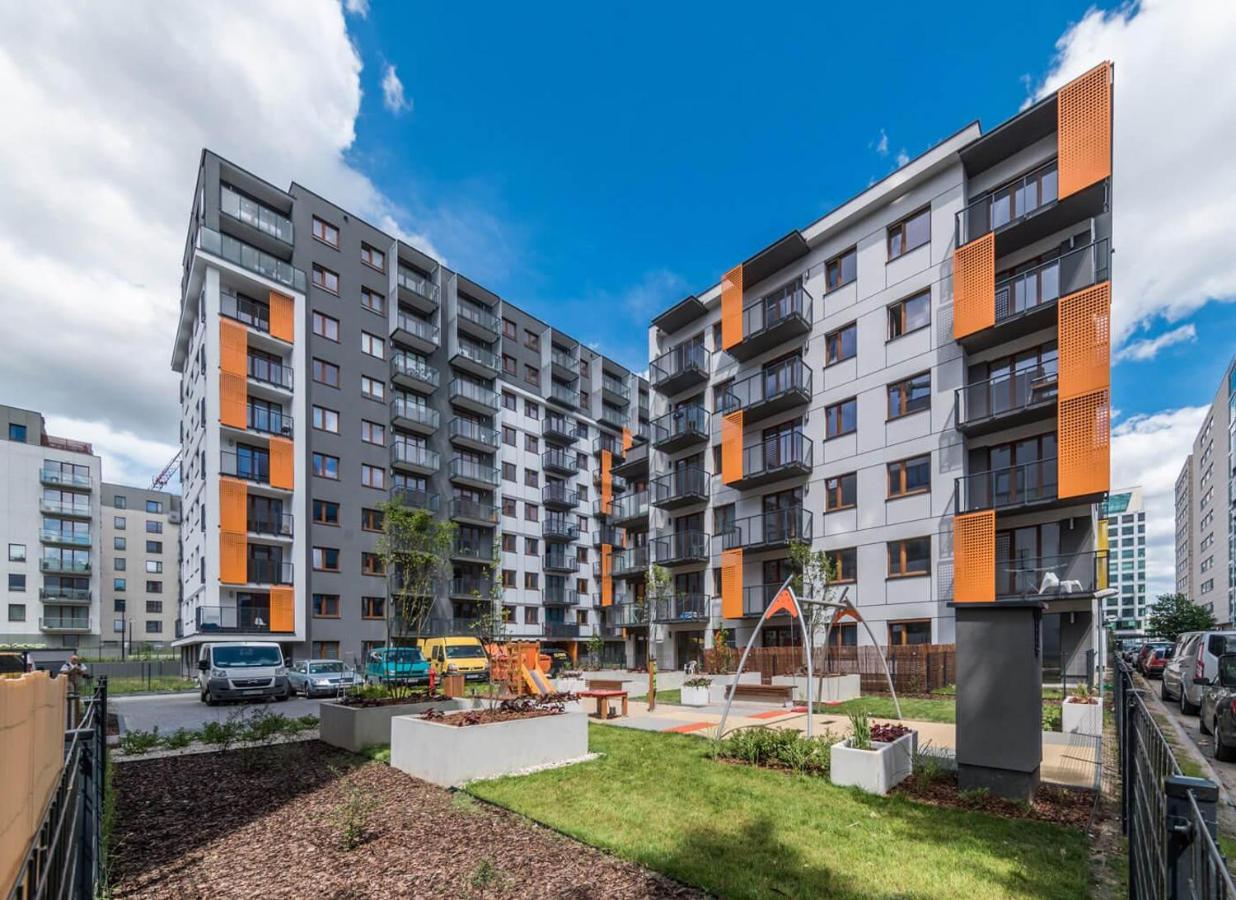 Modern apartment near to the Chopin's airport Cybernetyki 2A - B&B Varsavia