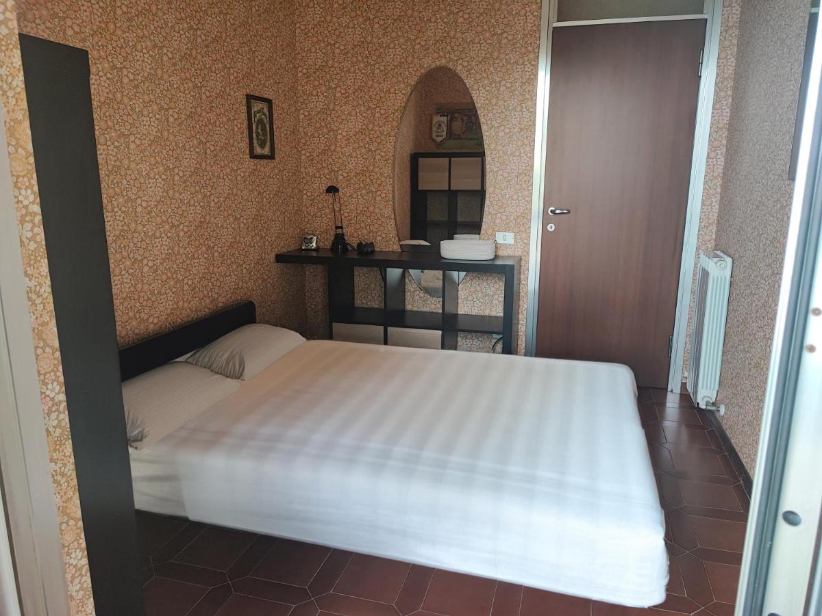 Appartamento con 2 Camere da Letto e Terrazza