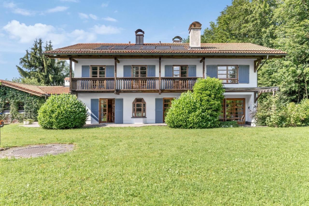Luxus-Villa mit Indoorpool, Sauna & offenem Kamin - Ferienwohnung