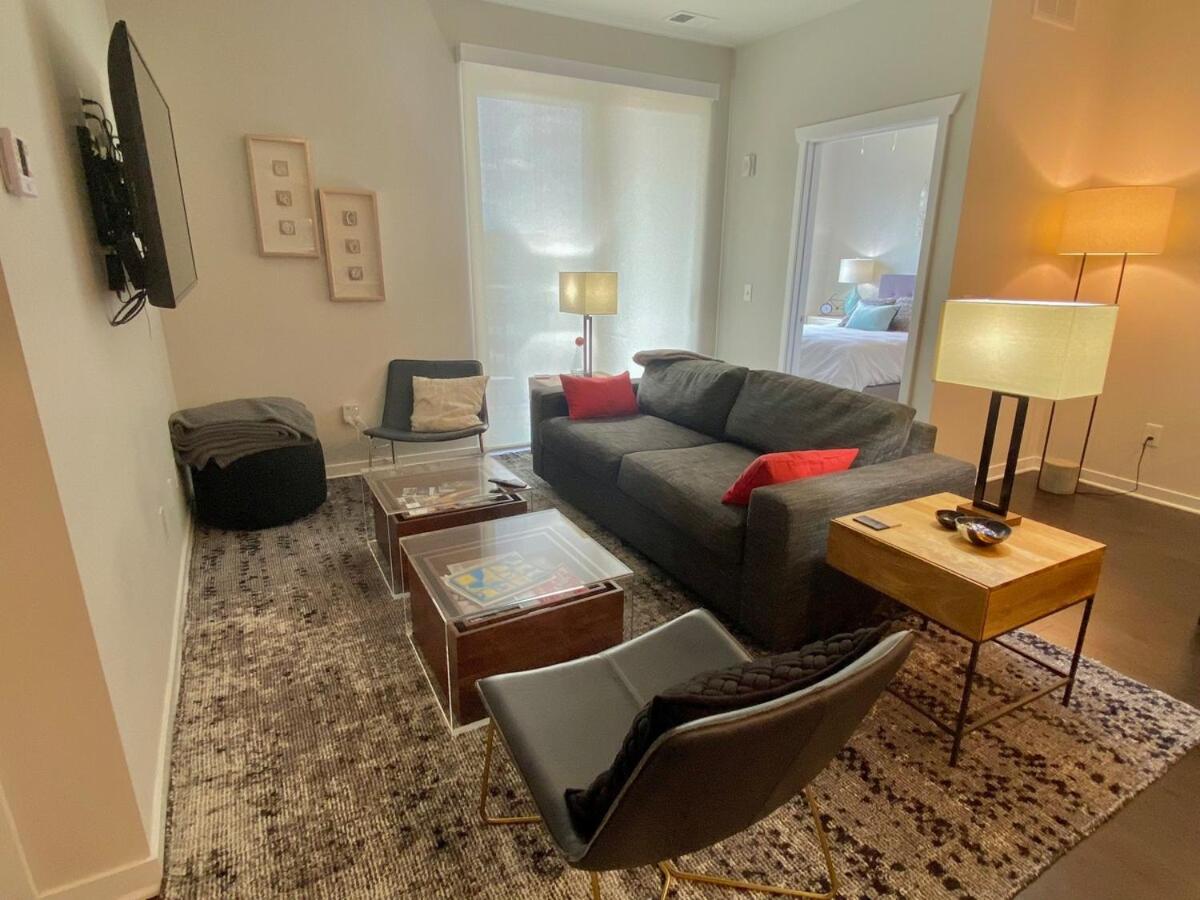 Stylish Trailside TC Condo - Chambres d'hôtes Traverse City