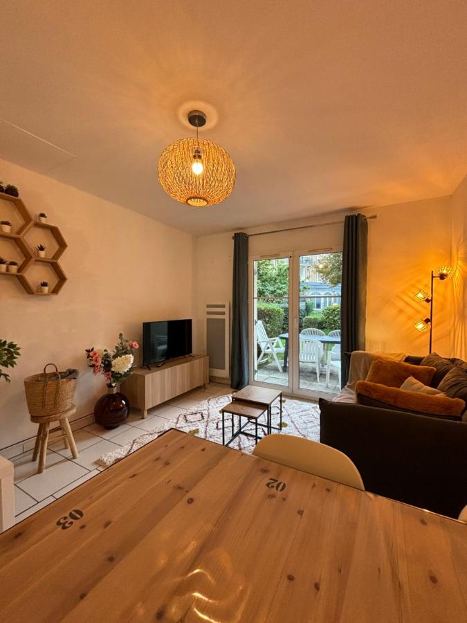 Port-Guillaume, résidence de vacances avec mer & piscine - Chambres d'hôtes Dives-sur-Mer