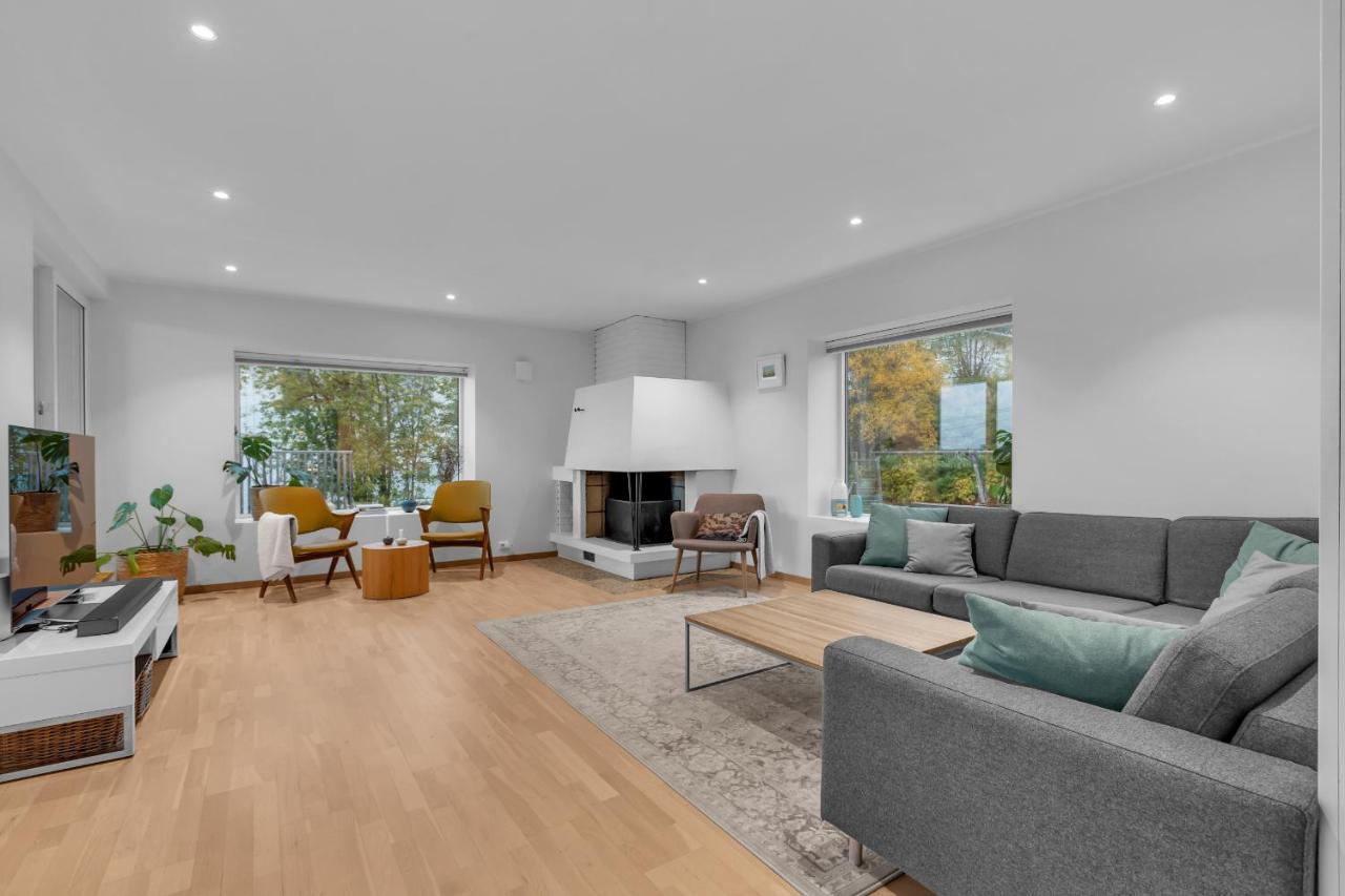 Villa with a view close to the city center - B&B Tromsø