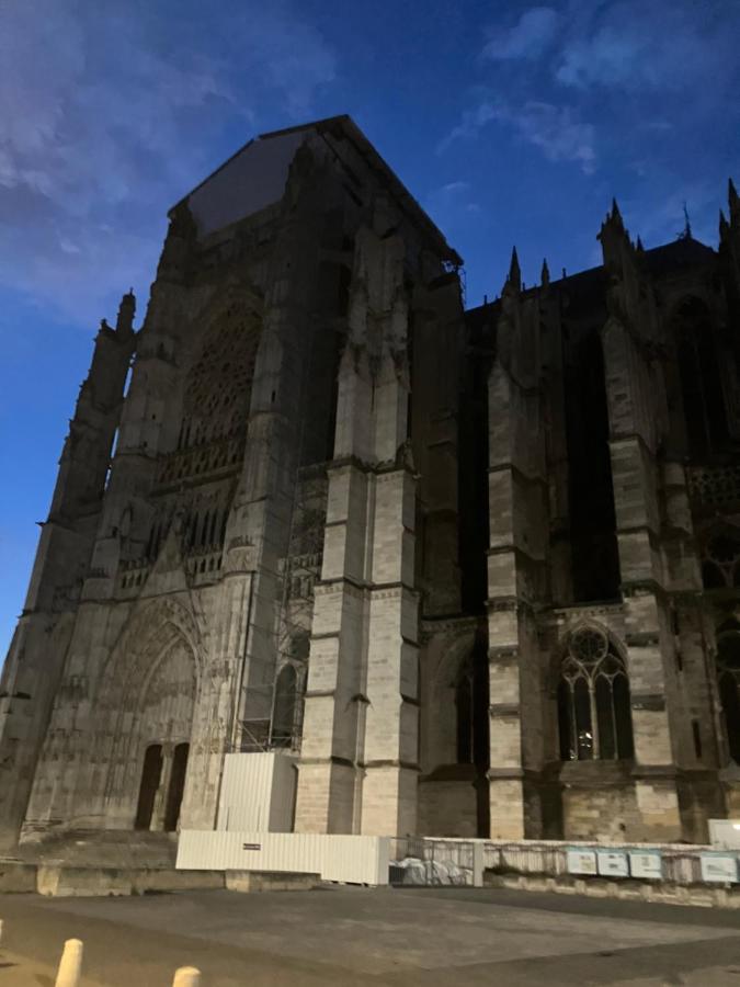 Lovely appartement vue cathédrale - Bed and Breakfast