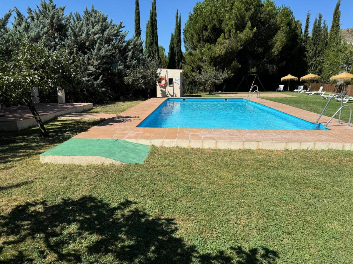 Casa Rural Apiedesierra Granada - B&B Huétor Santillán