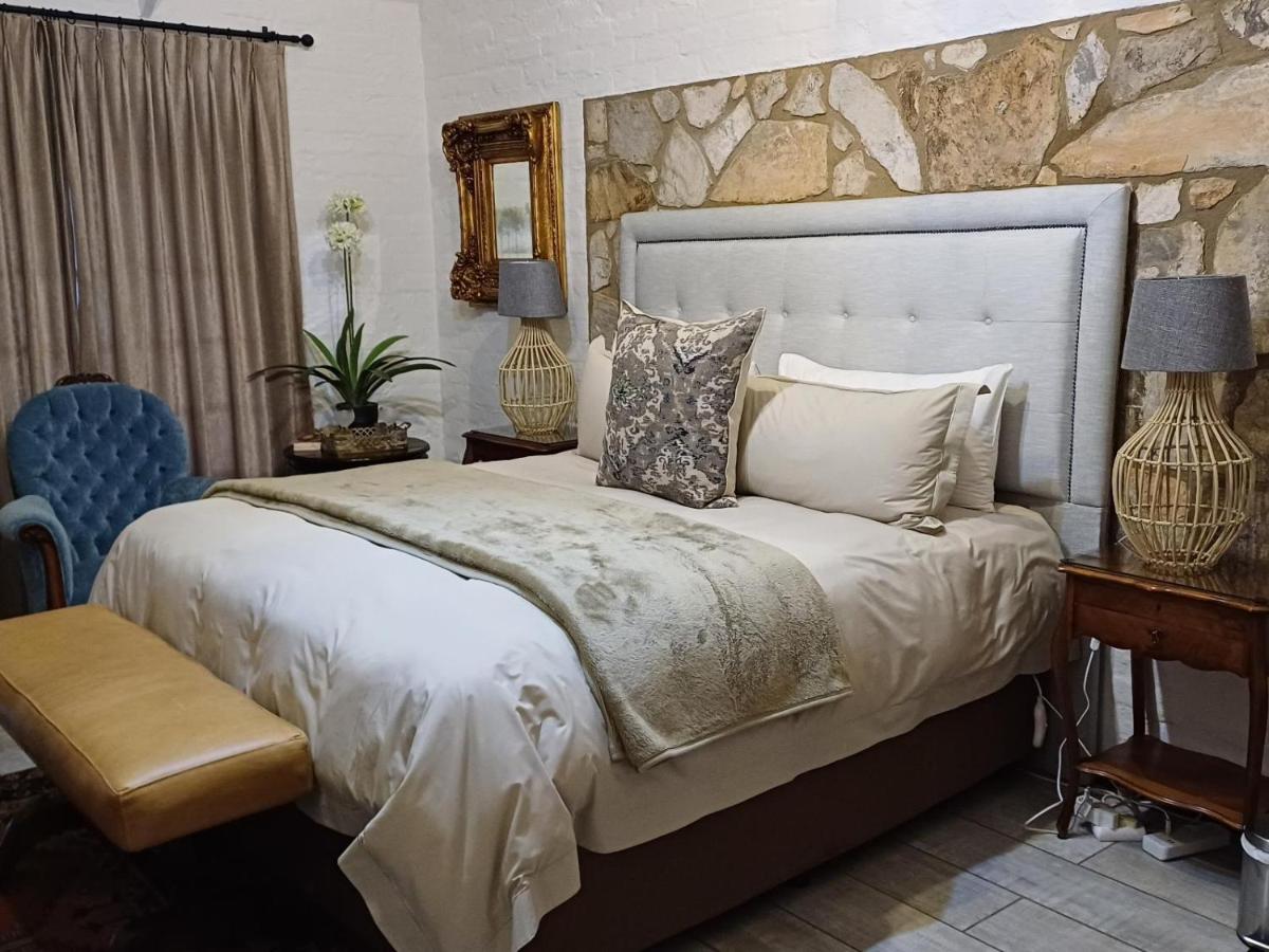 Basic King Room