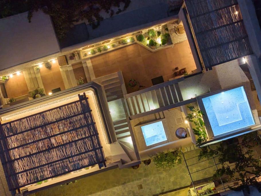 Kaptara Premium Upper Level Unit with Plunge Pool-Part of Kaptara Villa complex - B&B