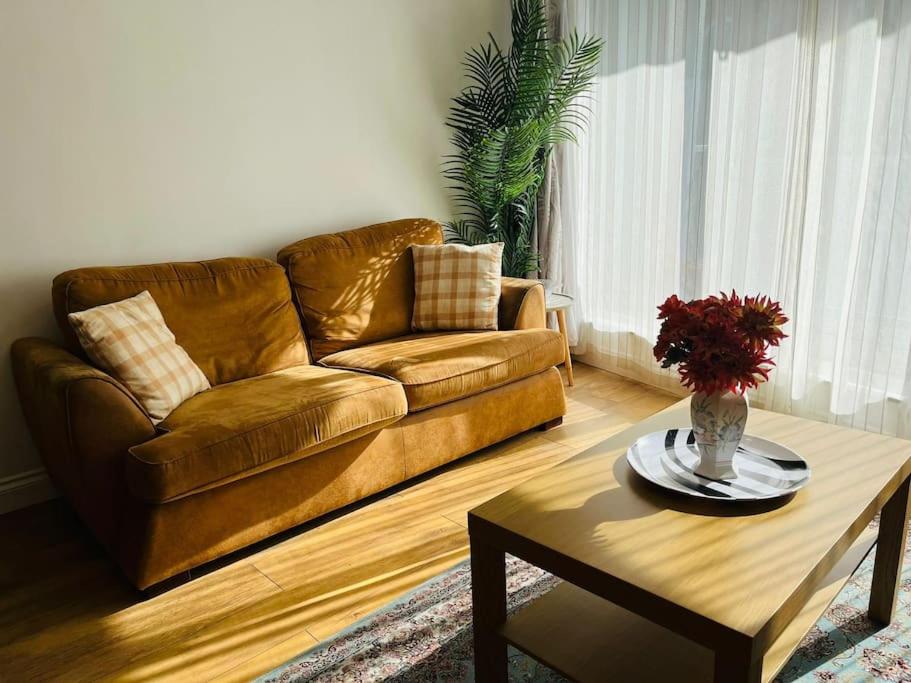 Bright and calm apartment - Watford - Chambres d’hôtes Watford