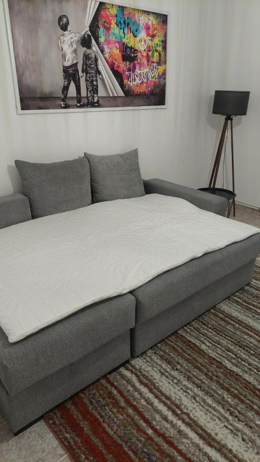 Simon's Place - B&B Craiova