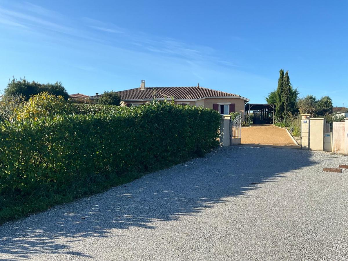 Charmant T2, Cl 3 étoiles, 4 Lits, 4 personnes et 1enfant, parking et terrasse - Ferienwohnung Saint-Sever