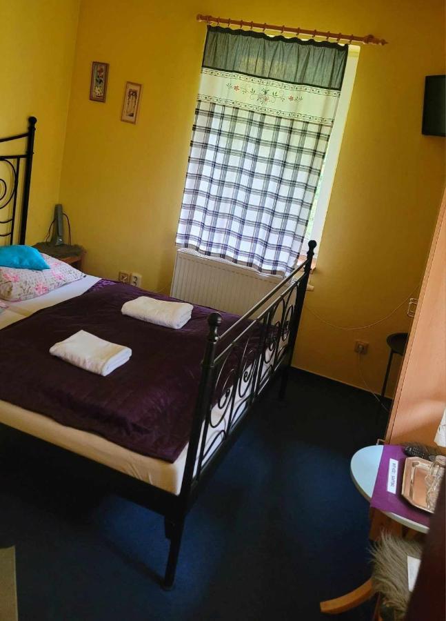 Double or Twin Room with Bathroom