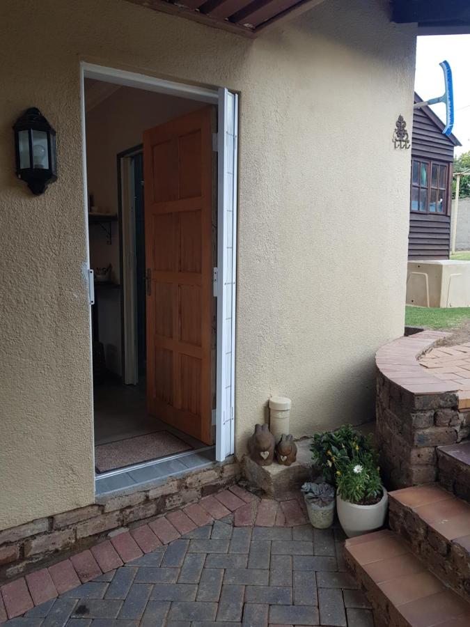 Serenity Guest House - Ferienwohnung