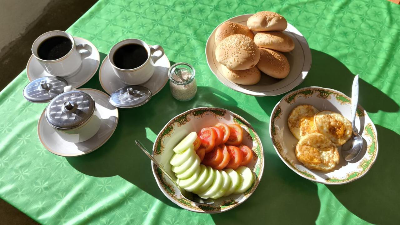 Ruteng Glamping & Campsite - Bed and Breakfast Ruteng