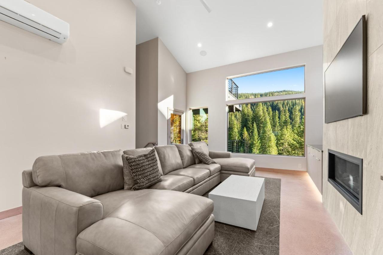 Inas Way Townhomes Unit D - B&B Keystone