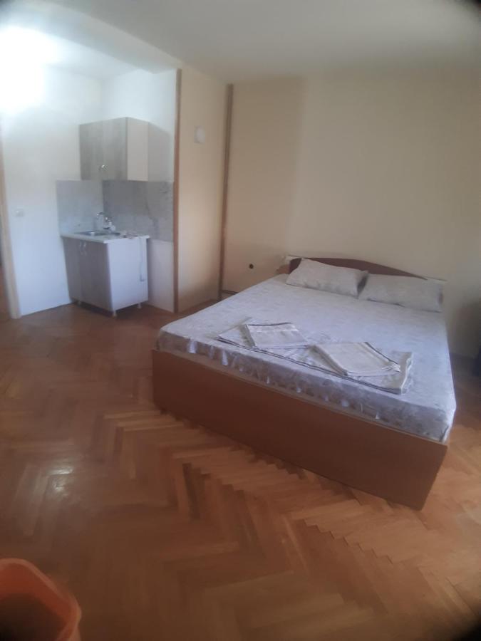 Stan na dan IVA 1 - B&B